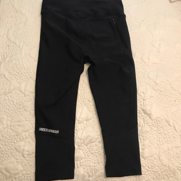 Under Armour black crop leggings - Picture 2 of 4